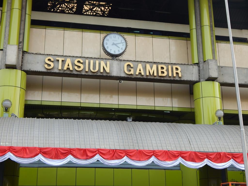 Amaris Hotel Senen Jakarta Eksteriør bilde