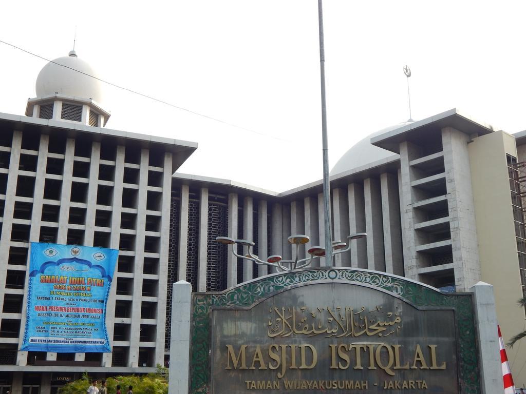 Amaris Hotel Senen Jakarta Eksteriør bilde